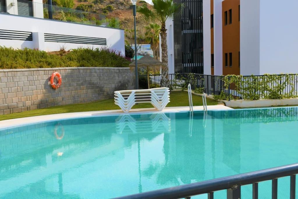 マラガCasa Kerr - Luxury Apt - Sleeps 9 - Los Bolichesアパートメント エクステリア 写真